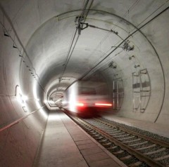 loetschberg tunnel.jpg